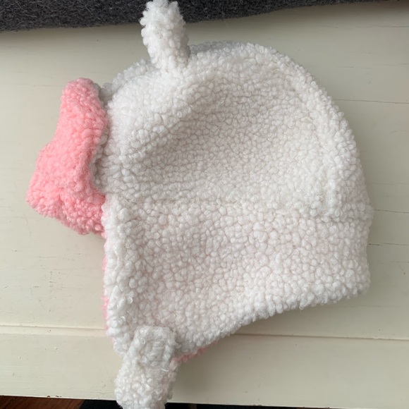 Adorable Fleece Winter Hat for Baby! - Picture 3 of 7